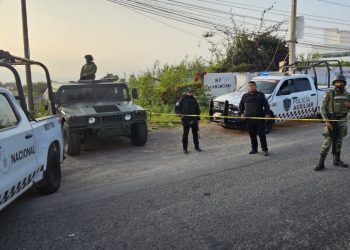 Hombres armados matan a un paciente y dos policías en un hospital de Puebla