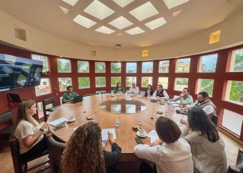 Trabajan SESA y SEDETUR para fortalecer salud pública de Quintana Roo