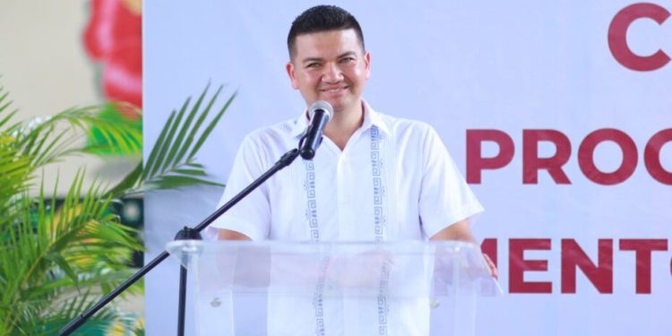 Garantizan prestaciones de fin de año para trabajadores en Comalcalco, asegura alcalde Ovidio Peralta