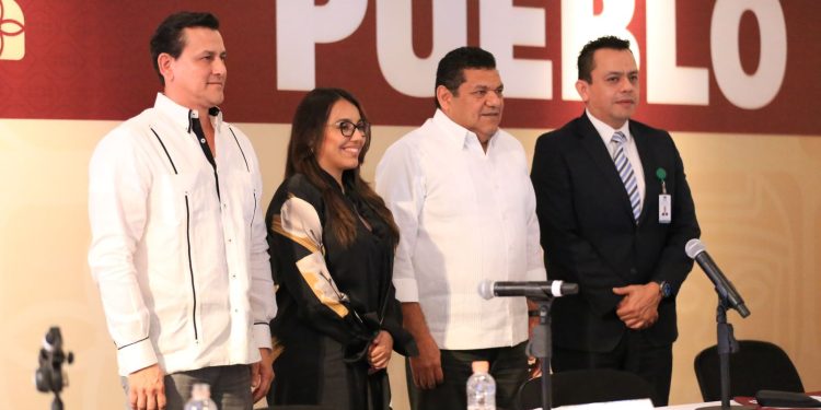 Instalan Consejo Consultivo para la Transición Energética en Tabasco; Javier May tomó protesta a los integrantes