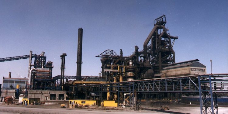 Empresa AHMSA de México se declara en quiebra