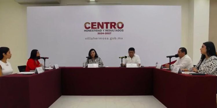 Cabildo de Centro designa a jueces calificadores; ratifican a dos en sus cargos