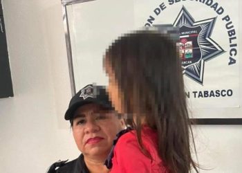 Seguridad Pública de Balancán resguarda a niña que deambulaba sola