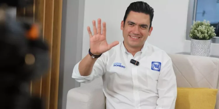 Jorge Romero Herrera gana la dirigencia nacional del PAN