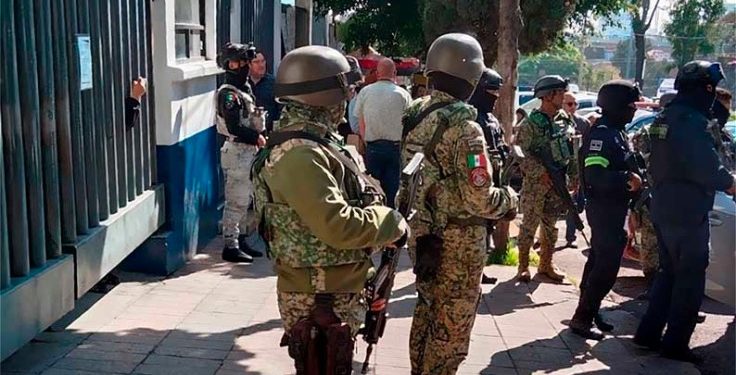 Detienen a alcaldes y funcionarios ligados a la delincuencia en el Edomex