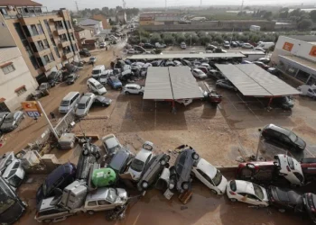 Al menos 207 muertos y 1,900 personas desaparecidas tras la depresión DANA en Valencia, España