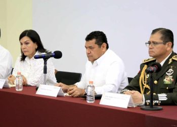 Gobernador Javier May encabeza Mesa de Paz y Seguridad en Centro