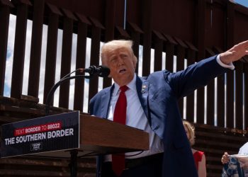 Donald Trump afirma en declarar estado de emergencia para deportación masiva de migrantes