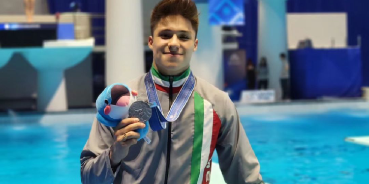 Osmar Olvera es elegido al competir por el Premio al Atleta del Año 2024 de World Aquatics