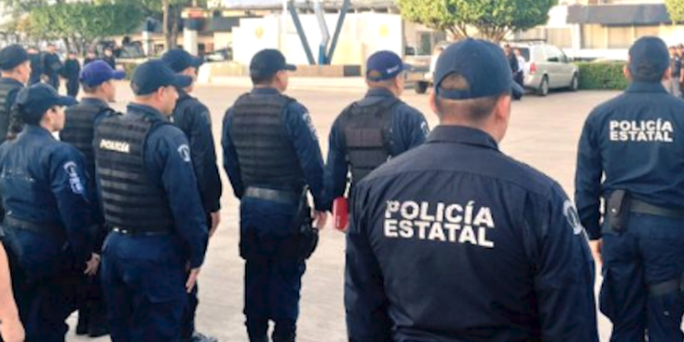 Tabasco ocupa el último lugar en asignación de recursos a policías, reconoce el gobernador Javier May