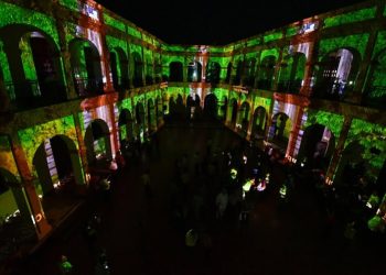 UJAT inaugura equipo de luz y sonido para proyecciones en el Instituto Juárez
