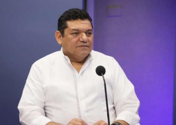 Javier May defiende reducción salarial de consejeros del IEPCT: “Todos debemos respetar la ley”