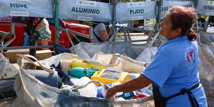 Realiza gobierno municipal último Reciclatón y «Adopta Fest» de 2024