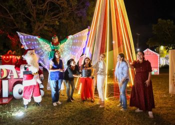 Ilumina Ana Paty Peralta a Cancún con glorietas y villas navideñas