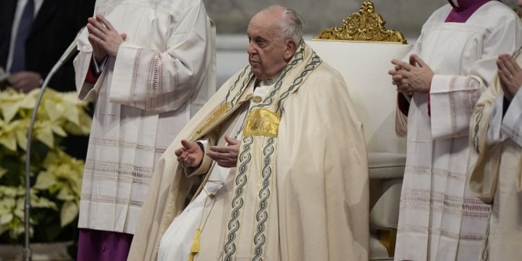 Papa Francisco pide rezar por los países en guerra