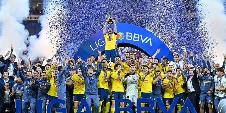 ¡América es tricampeón de la Liga MX! El Club América reafirmó su dominio en el futbol mexicano al alzarse con el título del Torneo Apertura 2024