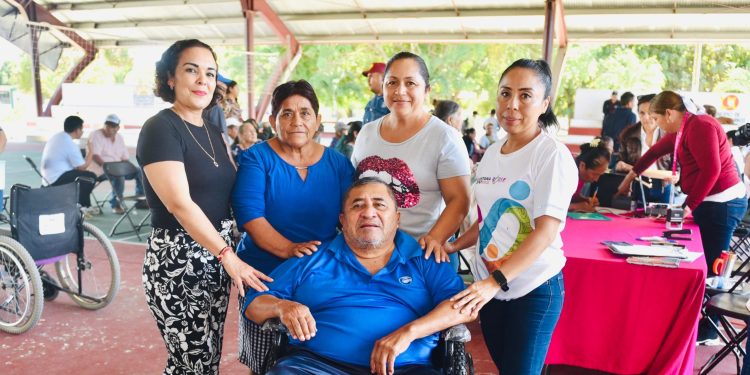 Atención inmediata y gratuita a 90 personas con el Registro Civil en Morocoy, Othón P. Blanco