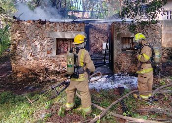 Incendio consume dos casa en José María Morelos