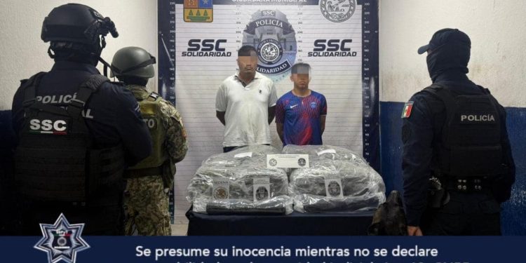Capturan a dos narcomenudista en Playa del Carmen