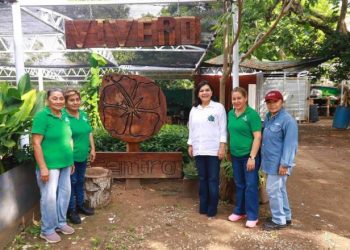 Yolanda Osuna destaca el Jardín Temático del Parque La Pólvora como espacio de conciencia ambiental