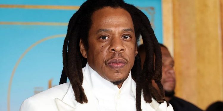 El rapero Jay-Z es acusado de abuso sexual contra una menor