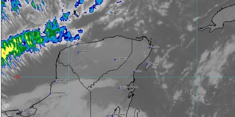 Prevén cielo nublado durante el día en Quintana Roo