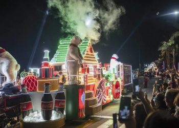 Gobierno y empresas organizan caravana navideña en Villahermosa