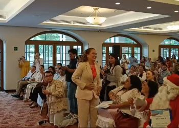 Entregan Premio Estatal de Derechos Humanos 2023 a Verónica Lara Andrade