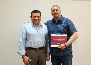 Gobernador Javier May entrega carteras de programas y obras para municipios de Tabasco