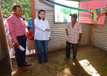 Ayuntamiento de Centro entrega obras y programas sociales en Palomillal