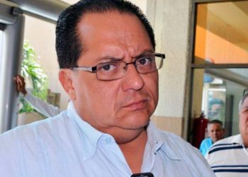 Hackean cuenta de whatsApp del exgobernador Manuel Andrade