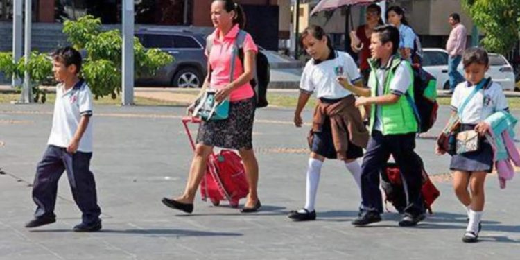 Inician vacaciones decembrinas para estudiantes y docentes en Tabasco