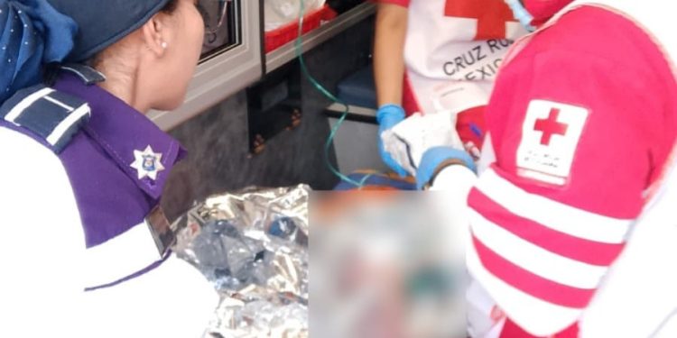 Hallan a un bebé recién nacido al interior de una mochila de Cancún