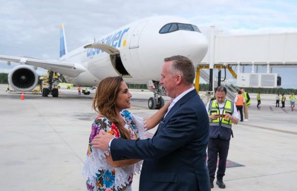 Tulum se conecta con Alemania en histórico vuelo directo de la aerolínea Discover Airlines: Mara Lezama