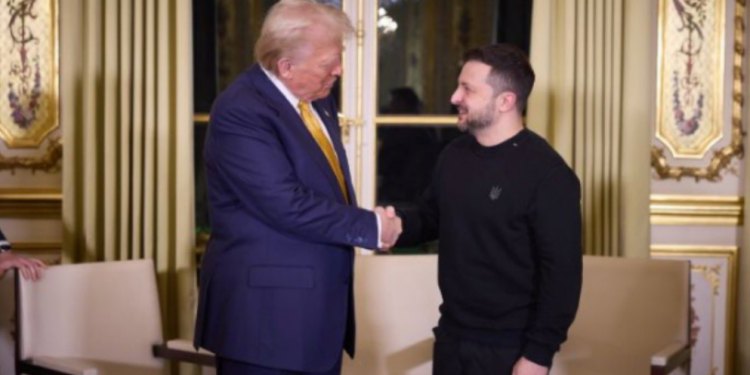 Donald Trump y Volodímir Zelenski se reúnen en París