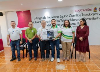 Fortalece SEQ la práctica docente y el interés en la ciencia en los Telebachilleratos Comunitarios