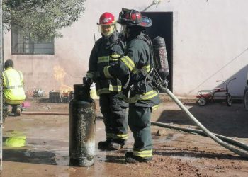 Bomberos controlan fuga en tanque de gas en Centro sin daños ni lesionados