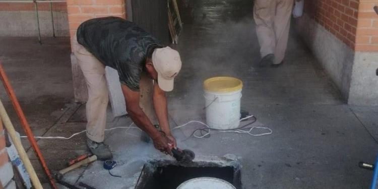 Dan mantenimiento al mercado municipal de Nacajuca para mejorar su infraestructura