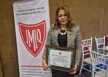 Investigadora de la UJAT recibe prestigioso premio nacional en Ingeniería Química