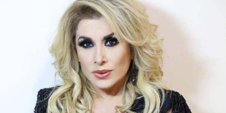 Funeraria de la cantante Dulce sin ningún familiar