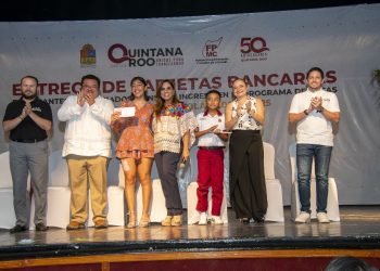 Paga la FPMC mil 442 becas de diciembre y concluyé el año cumpliendo con este programa educativo