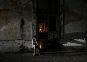 Cuba restablece el suministro eléctrico gradual tras fallos en la red