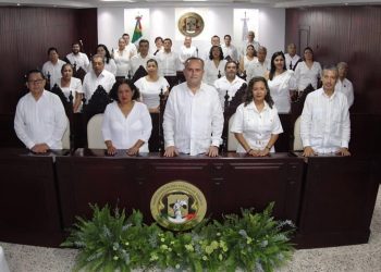 Carlos Efraín Reséndez Bocanegra presenta informe como presidente del TSJ Tabasco