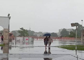 Lluvias del frente frío 14 provocan fractura de bordo y afectaciones en Tabasco