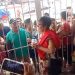 Padres de familia en Tamulté protestan para evitar la salida de maestra