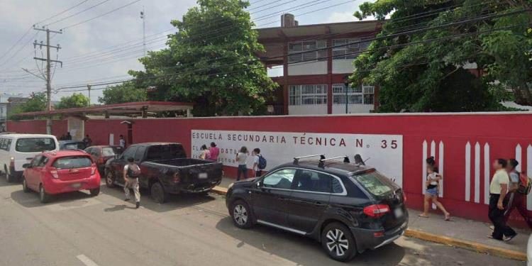 Padres de familia denuncian comida en mal estado durante posada escolar en Villahermosa