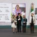 Claudia Sheinbaum entrega las primeras tarjetas del programa Pensión Mujeres Bienestar