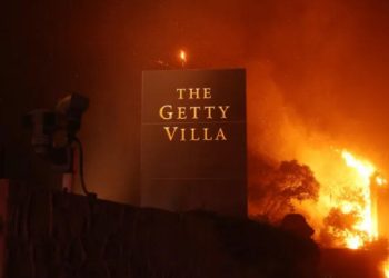 El incendio forestal al Sur de California ha alcanzado al Museo Villa Getty