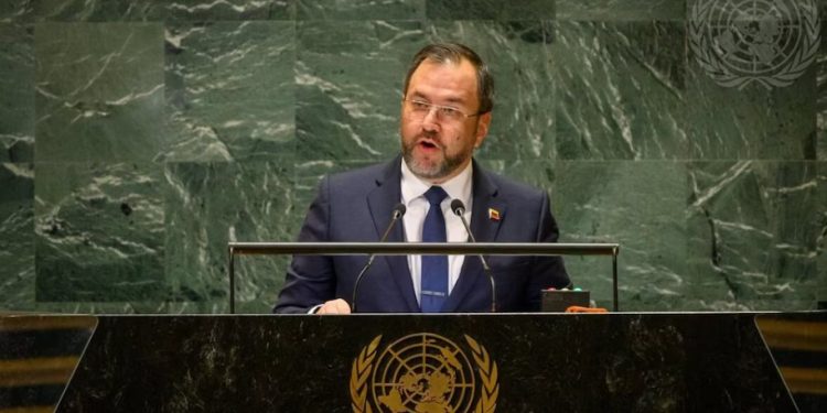 Venezuela ordenó a los gobiernos de Países Bajos, Francia e Italia “limitar a tres” funcionarios diplomáticos en cada embajada
