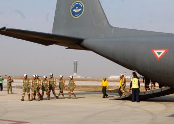 Base militar regresa al territorio mexicano tras combatir los incendios en California